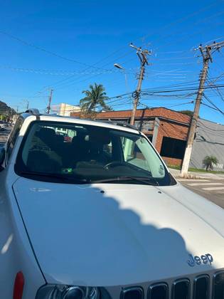 JEEP RENEGADE 2.0 16V TURBO DIESEL LIMITED 4P 4X4 AUTOMÁTICO JEEP RENEGADE 2.0 16V TURBO DIESEL LIMITED 4P 4X4 AUTOMÁTICO